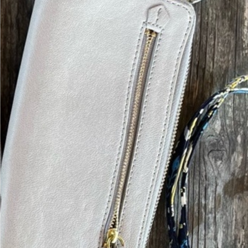 Large Fossil Wallet, Good Condition, Cards,Cash, … - image 5